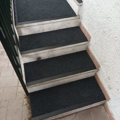 brush-brash-con-rampe-per-gradini-scala-esterna-4